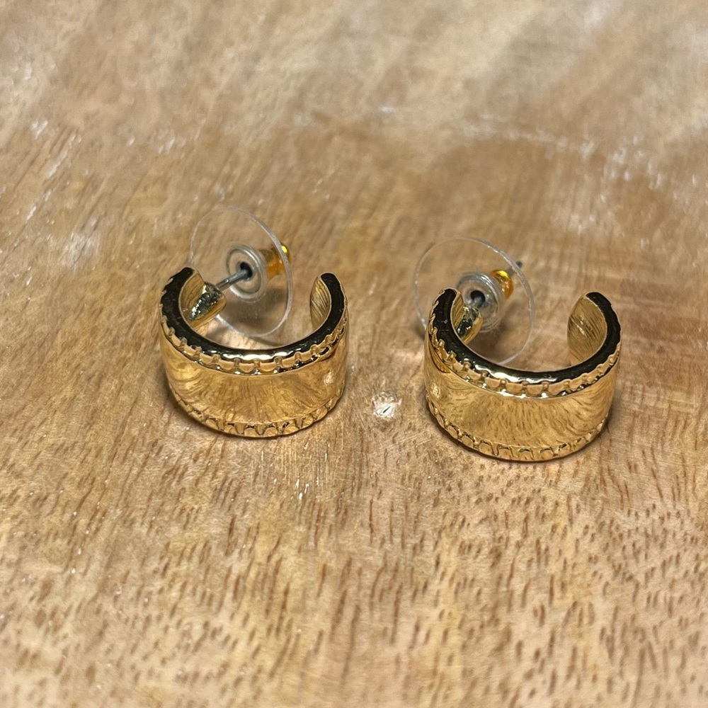 Huggie Half Hoop Gold Tone Chunky Earrings - Picture 5 of 9
